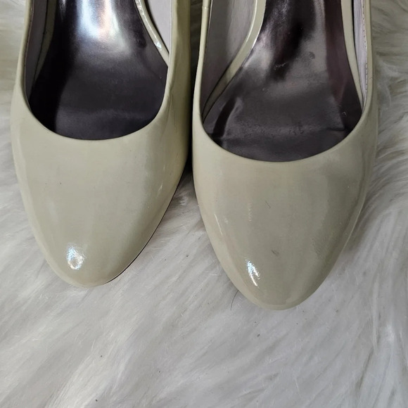 COACH Nala Patent Leather Round Toe Pumps Heel Size 7.5 - Picture 8 of 10